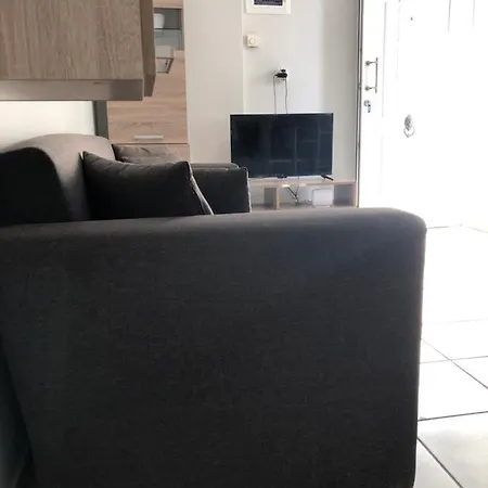 Dimitris House